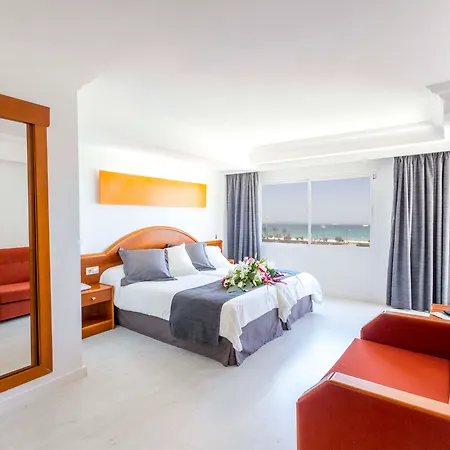 Готель Sant Jordi 4*